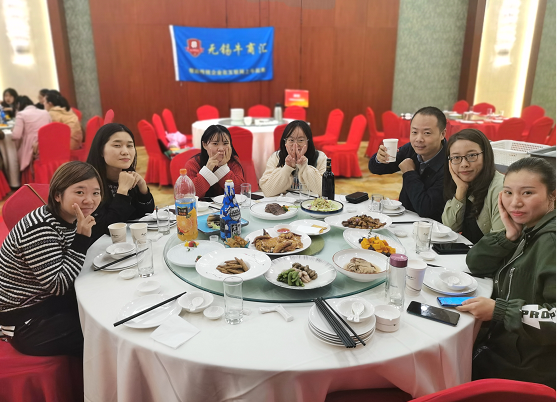 共进晚餐.jpg